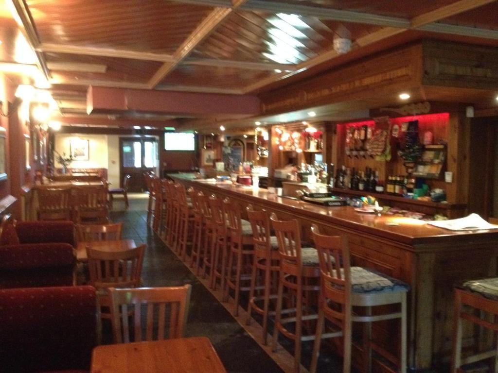 Glendine Inn Килкени Екстериор снимка